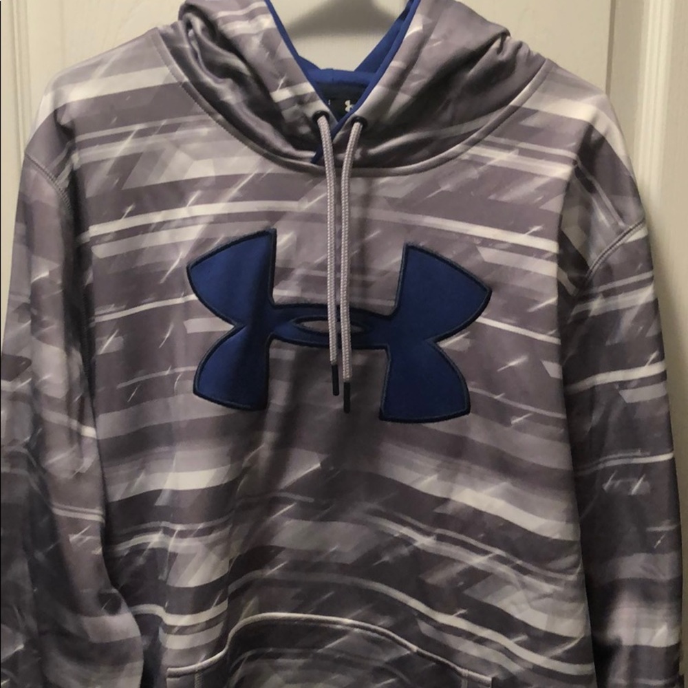 Very Nice, Barely used Under Armour hoodie